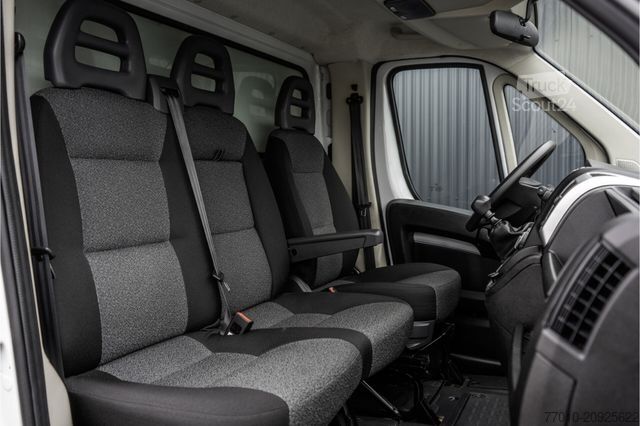 Furgão fechado FIAT Ducato **2.3 MultiJet | Bakwagen met Laadklep |