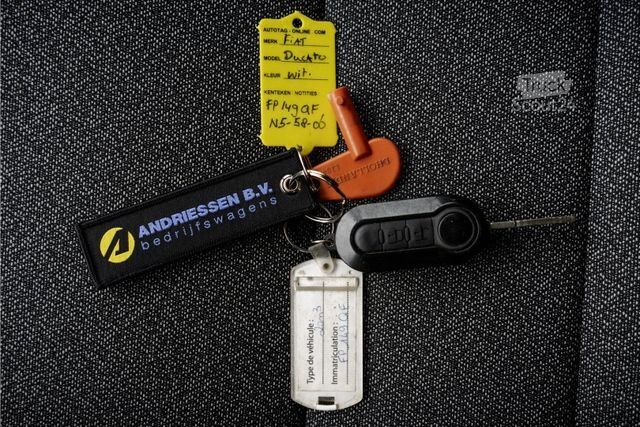 Furgão fechado FIAT Ducato **2.3 MultiJet | Bakwagen met Laadklep |