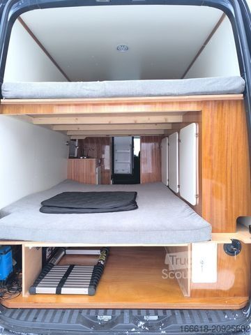 Kemperis MERCEDES-BENZ Sprinter 319 CDI