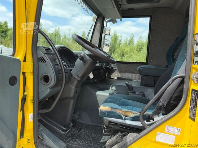 Laadplatform DAF CF75.360 6X2 + HMF1820 BJ2006