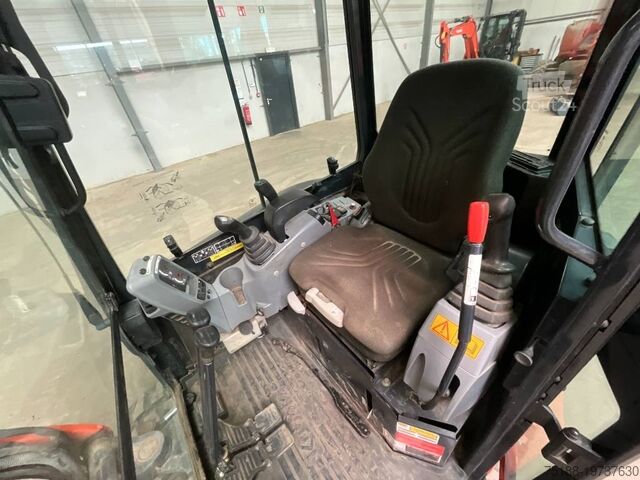 Mini excavator Kubota U 27-4 HI