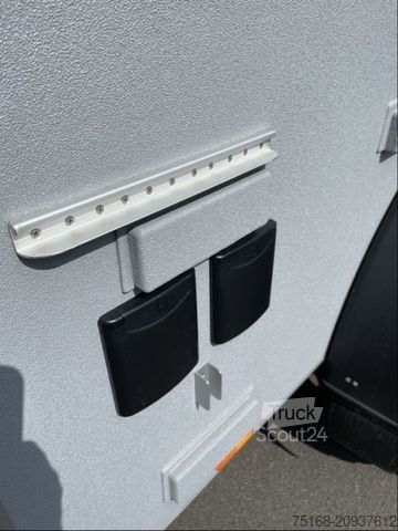 Campingvogn LifeStyle Camper X-LINE Kurbelstützen