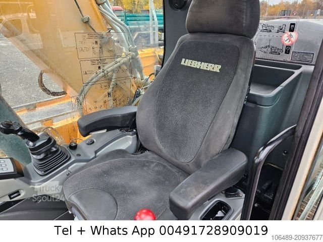 Rolo compactador LIEBHERR 924  Oitquick