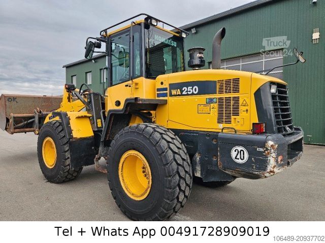 Cargadora de ruedas KOMATSU WA250PZ-6 .2Stüe nellwe.