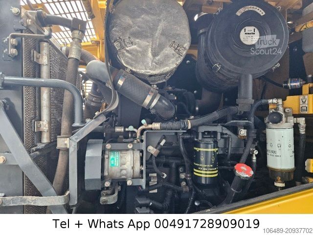 Cargadora de ruedas KOMATSU WA250PZ-6 .2Stüe nellwe.