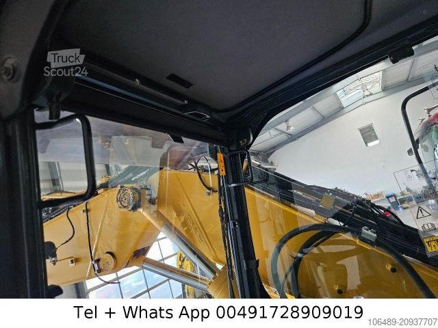 Excavadora móvil KOMATSU PW 148-8