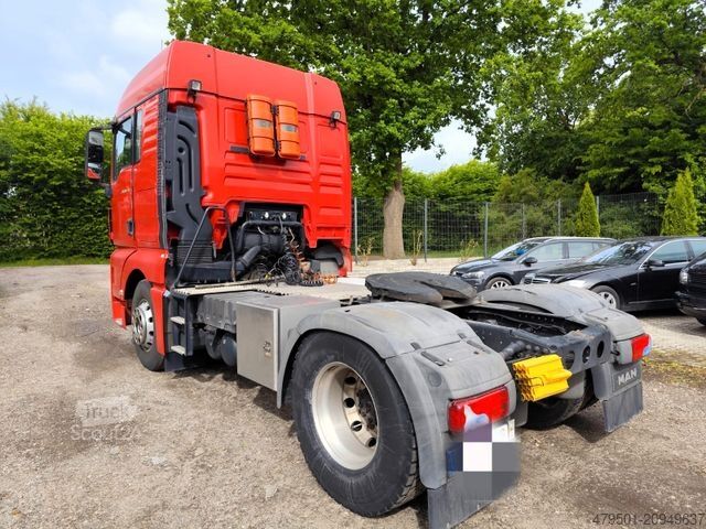 Nákladní vůz na nebezpečné materiály MAN TGX 18.440 XLX ADR KOMPRESSOR / 4x2