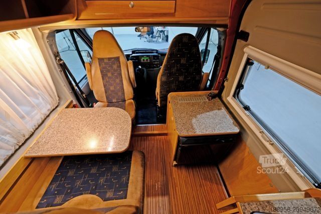 Camper PÖSSL Fortuna/Festbett/Klima/Solar/Markise/TÜV 4-27