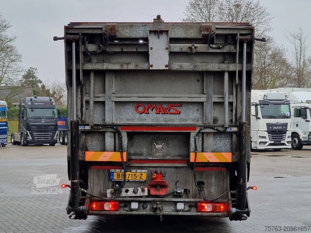 شاحنة نقل سيارات مغلقة Mercedes-Benz Actros 2553 6x2 - Flabad hydraulic ramps/extens...