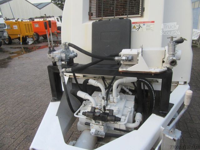 Бетононасос MERCEDES-BENZ 2017 SCHWING SP 1800 D 129KW concrete  pump