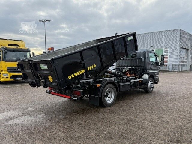 Camion benne à bras amovible Mitsubishi FUSO FUSO eCanter 9C18 mit Hakengerät (HIAB)  DAB+AUT