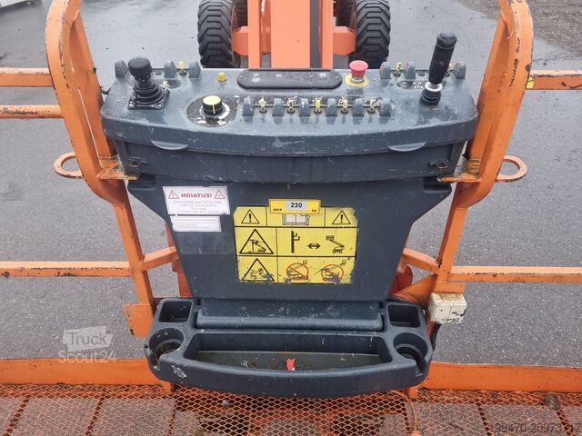 Sujungta darbo platforma JLG 800AJ (26m)