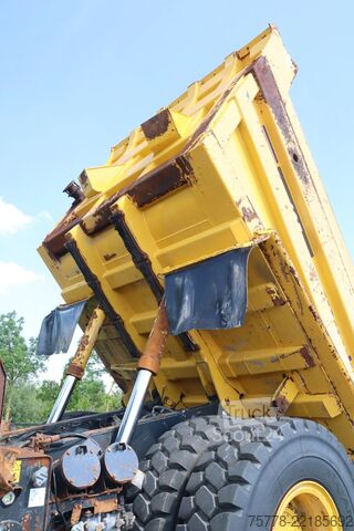 Dumper Komatsu HD405 -8E0 | 77 TON | GOOD TIRES