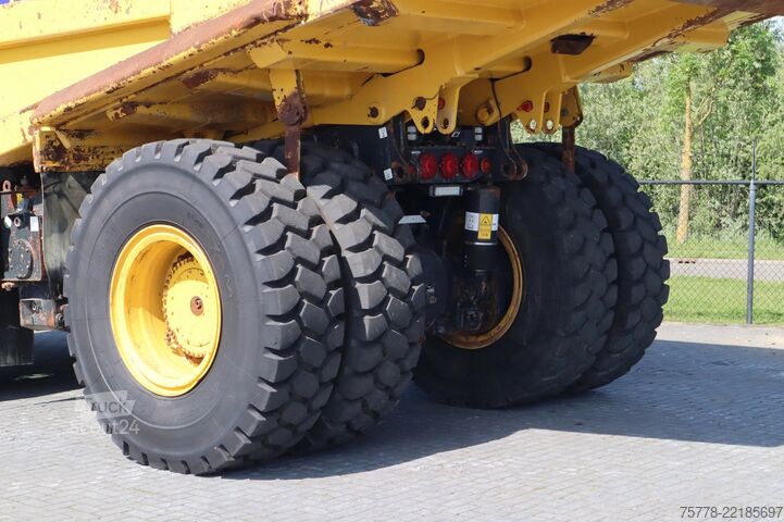 Dumper Komatsu HD405 -8E0 | 77 TON | GOOD TIRES