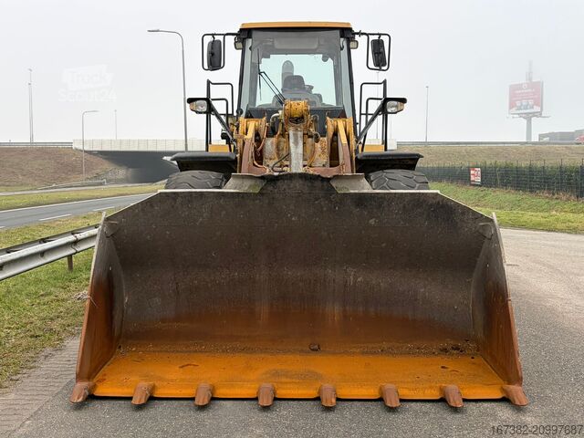 Chargeuse Caterpillar 966H