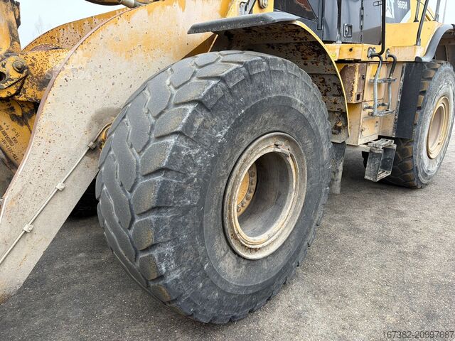 Chargeuse Caterpillar 966H