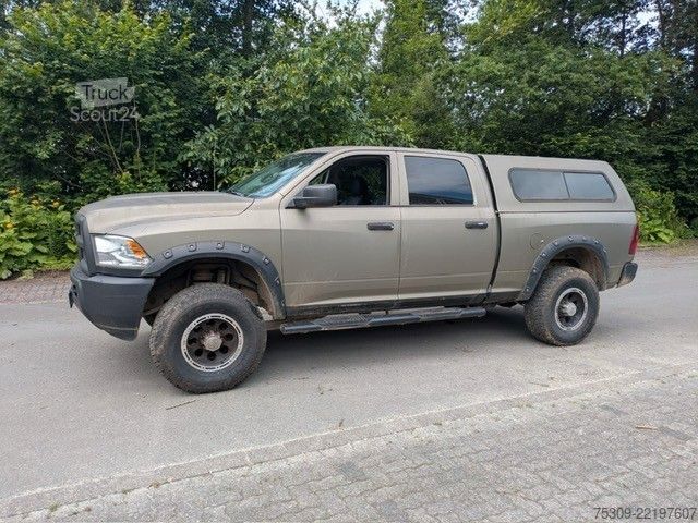 Pick-up DODGE RAM 2500-Grün foliert-original Weiß - unfallfrei
