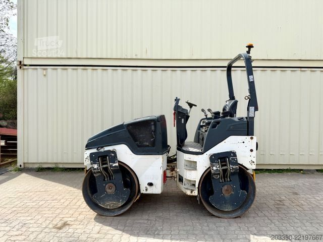 Walzenzug BOMAG BW135AD-5 / 2015 BJ / 1.979H / 3.9 T