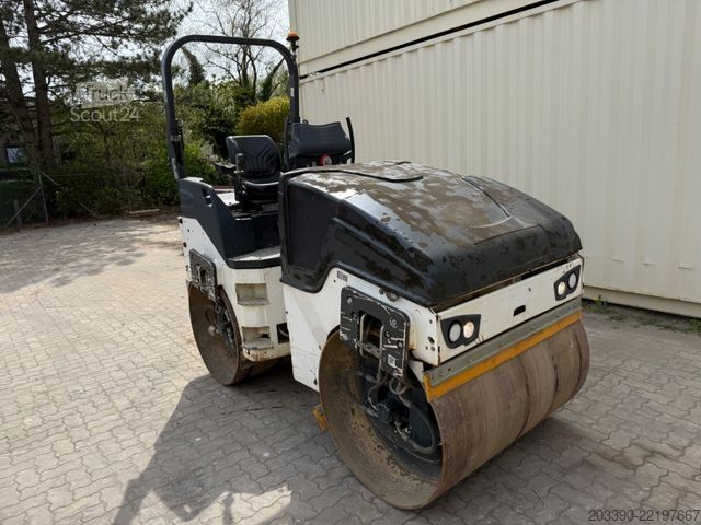 Walzenzug BOMAG BW135AD-5 / 2015 BJ / 1.979H / 3.9 T