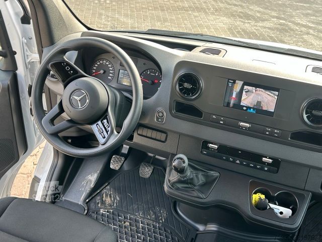 Minibús MERCEDES-BENZ Sprinter 311 Mobility 23 LIFT Rollstuhlbus