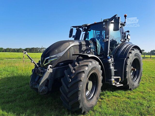 Traktor Valtra Q305