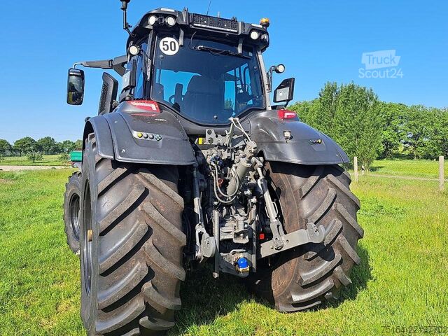 Traktor Valtra Q305