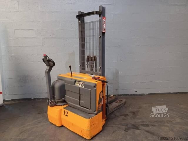 Handmatige stapelaar OMG 720K