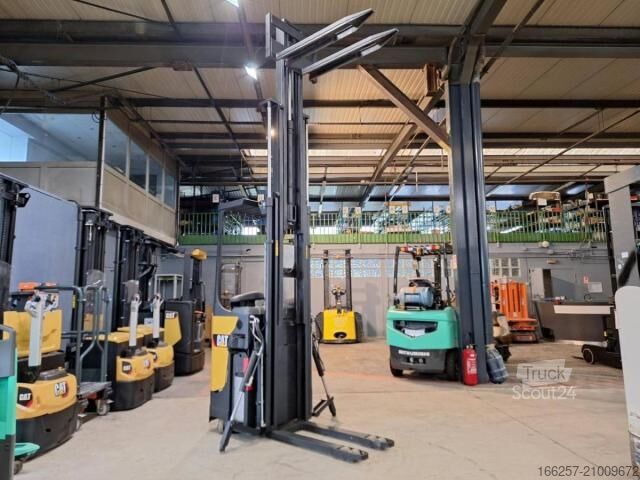 Gerbeur manuel Caterpillar NSR16N