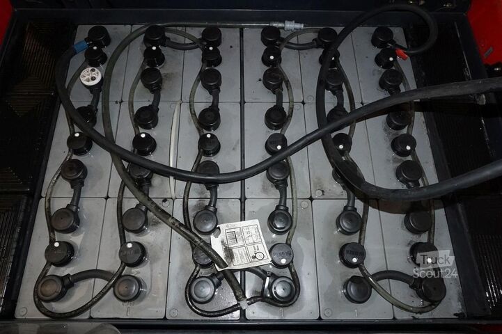 Camion balayeuse HAKO Hakomatic B1050 WZB960