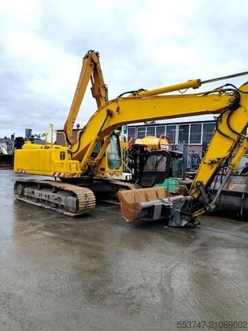 Pelle sur chenilles Volvo EC220DL
