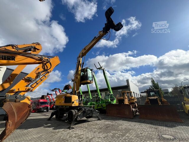 Wheel excavator Caterpillar MH 3022