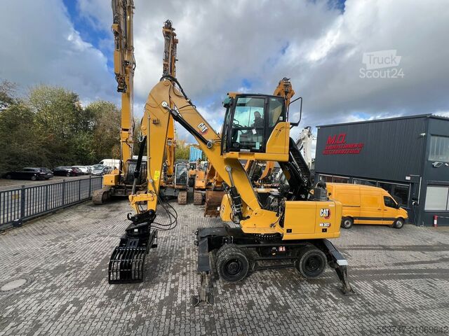 Wheel excavator Caterpillar MH 3022