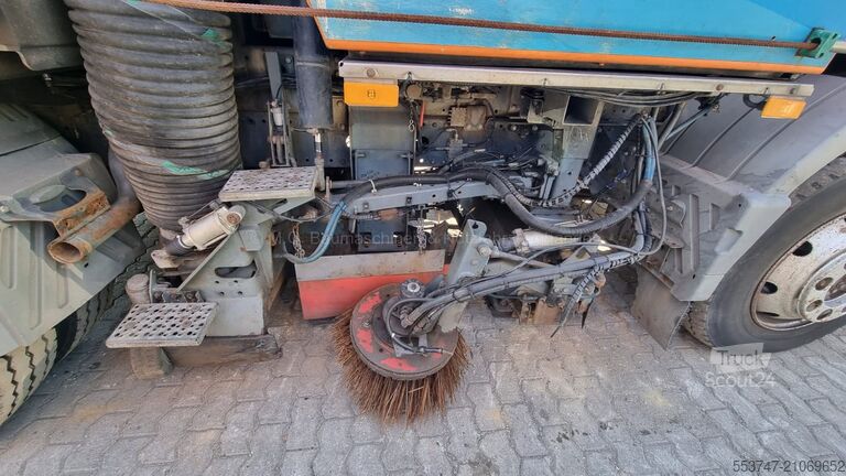 Sweeper Mercedes-Benz Atego 1523