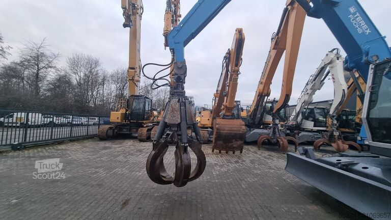 Manipulateur de matériaux Fuchs MHL 320