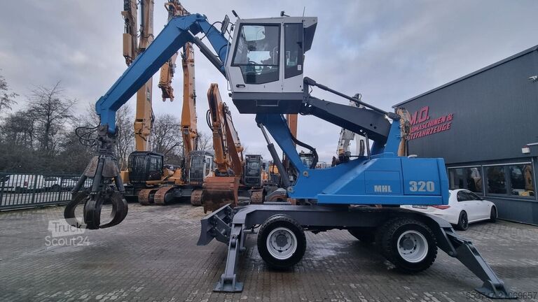 Manipulateur de matériaux Fuchs MHL 320