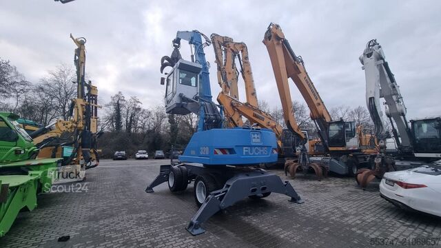 Stroj za ravnanje z materialom Fuchs MHL 320