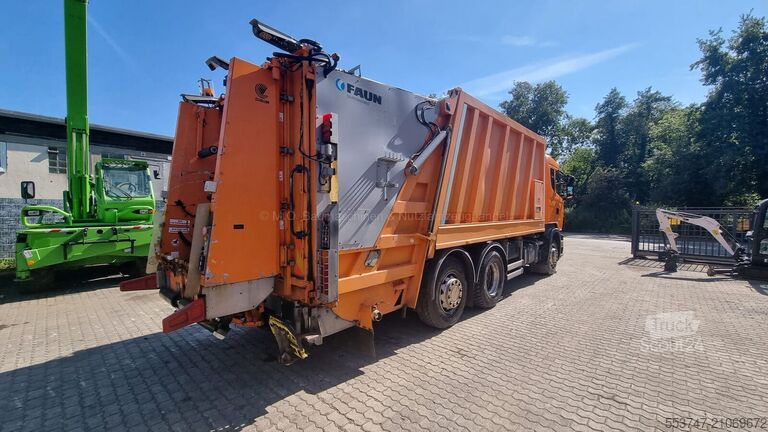Vuilniswagen Scania R360