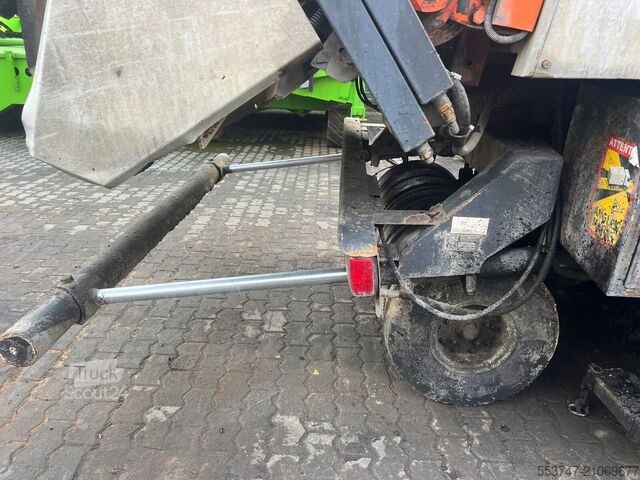 Asphalt machine Renault Lander 380 DXI