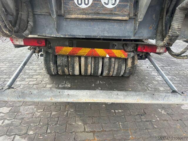 Asphalt machine Renault Lander 380 DXI