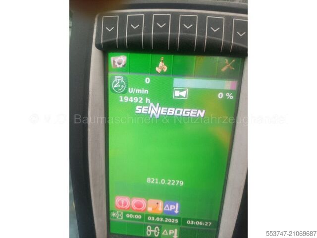 Manipulateur de matériaux Sennebogen 821M E-Serie