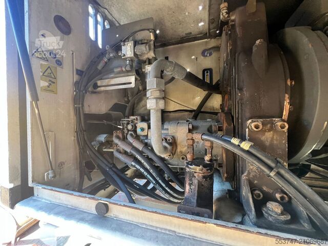 Manipulateur de matériaux Sennebogen 821M E-Serie