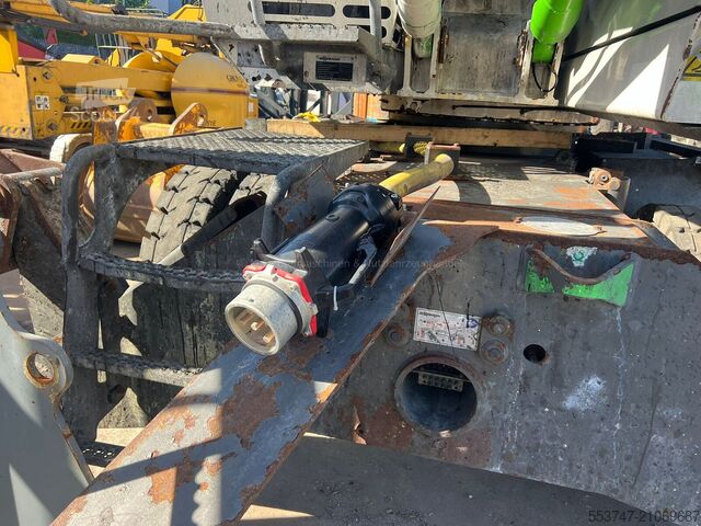 Manipulateur de matériaux Sennebogen 821M E-Serie