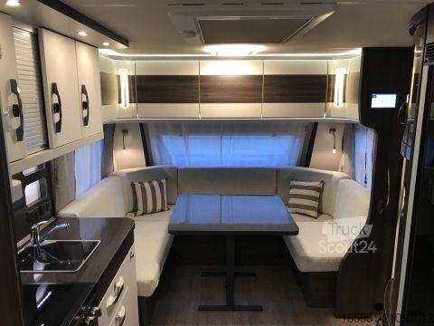 Τροχόσπιτο Hobby Prestige 560 WFU Mod.2026 2000kg Backofen