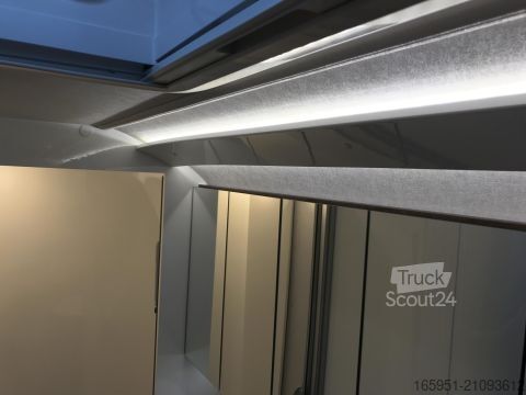 Τροχόσπιτο Hobby Prestige 560 WFU Mod.2026 2000kg Backofen