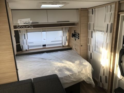 Τροχόσπιτο Fendt Apero Activ 560 SKM Mod.2026 2000kg Dekopaket