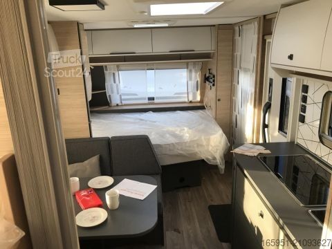 Τροχόσπιτο Fendt Apero Activ 560 SKM Mod.2026 2000kg Dekopaket