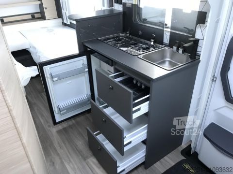 Τροχόσπιτο Fendt Apero 465 TG Mod.2026 1800kg Dekopaket