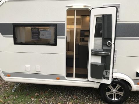 Τροχόσπιτο Hobby Excellent 560 CFe 2000kg Alufelgen Schwarz