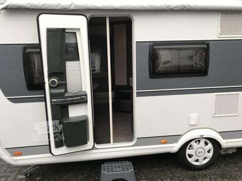 Τροχόσπιτο Hobby Prestige 495 UL MoverWigo MarkiseFahrradträger