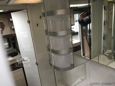 Τροχόσπιτο Hobby Prestige 495 UL MoverWigo MarkiseFahrradträger